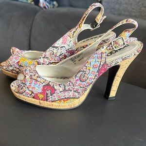 BONGO Multicolor Patterned Slingback Heels